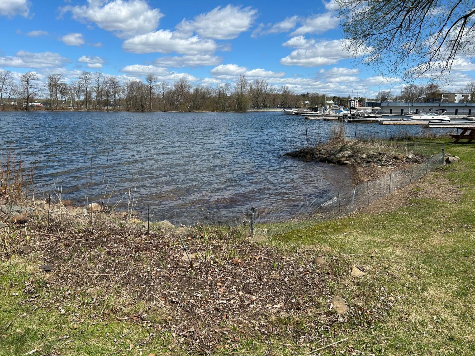 Au P'Tit Cocon Sur Le Lac Magog Exterior foto